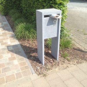 Boite aux lettres pierre bleue belge